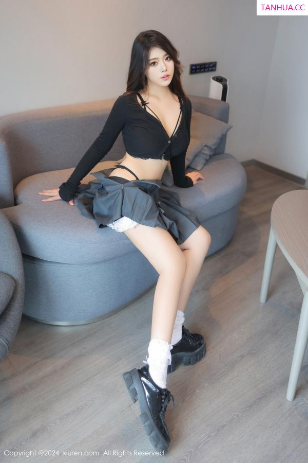   [XiuRen]高清写真图 2024.07.17 No.8870 蛋蛋宝 美臀性感第20张图片